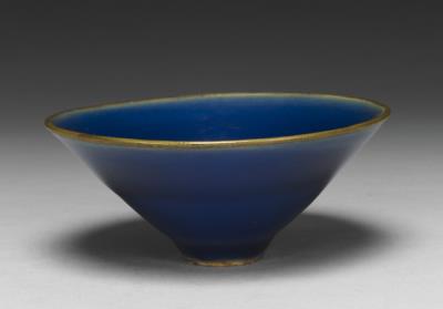 图片[2]-Teacup in cobalt blue glaze with a bronze rim, Ming dynasty, Jiajing reign (1522-1566)-China Archive